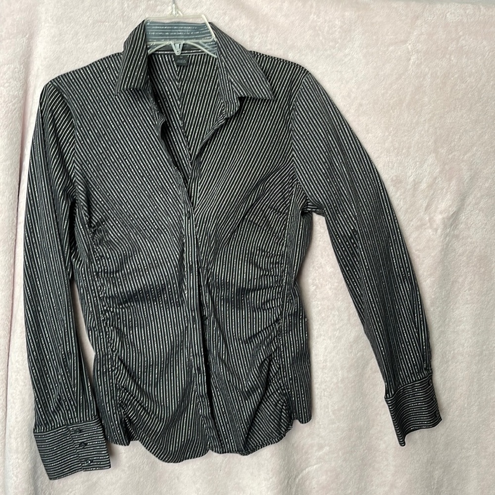 NWOT Shirt, stripe, long sleeves,  buttons M/size,  fit Small size